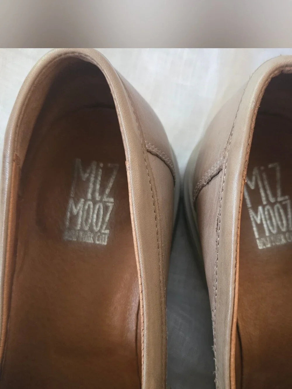 Miz Mooz Legend Taupe Leather Platform Lug Sole Penny Loafers Sz 39 (8.5-9)